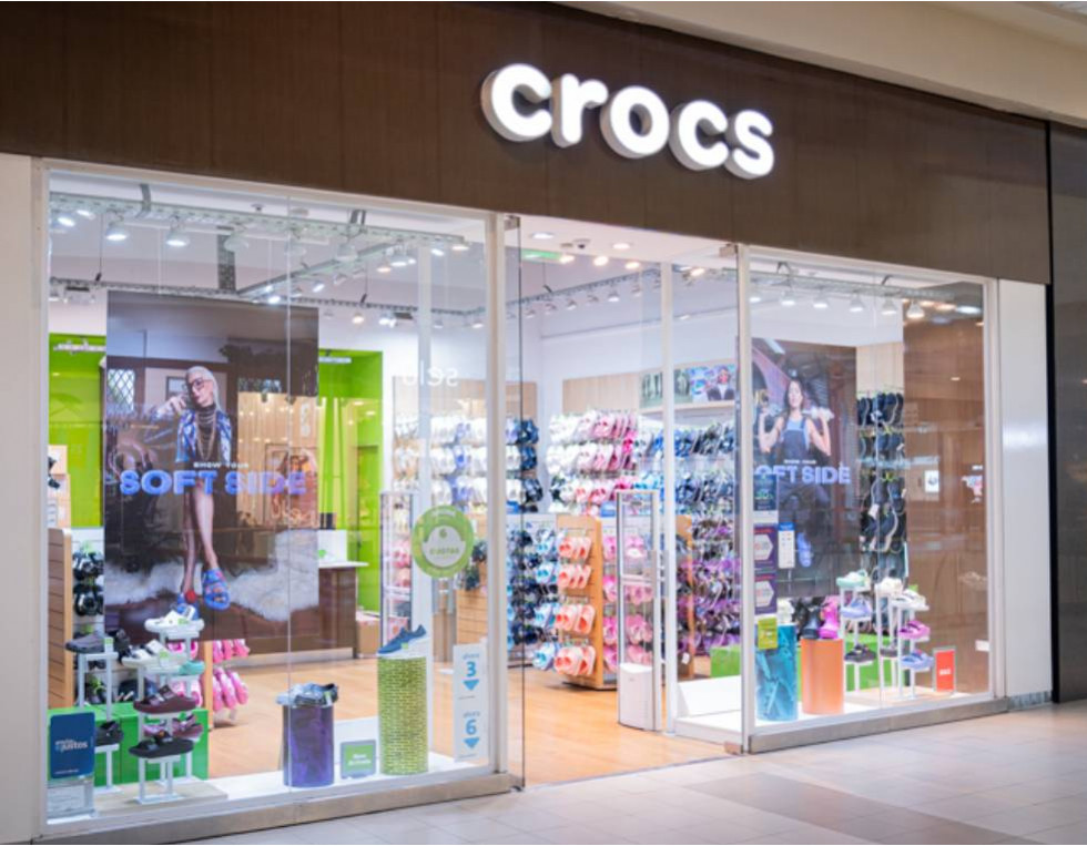 Crocs plaza sales